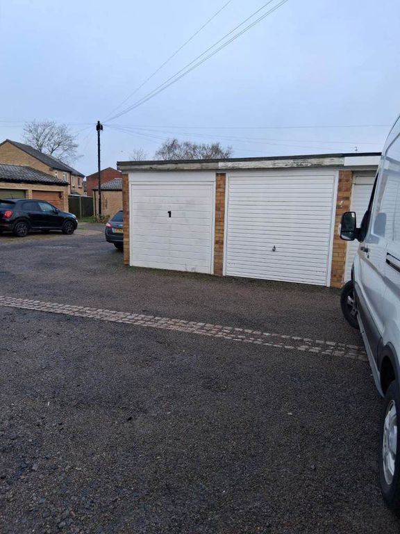 Property photo 2 of 9