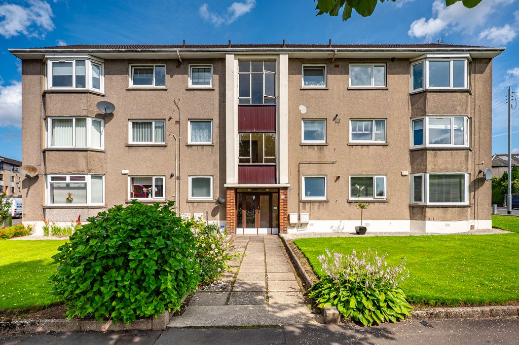 Property photo 1 of 32