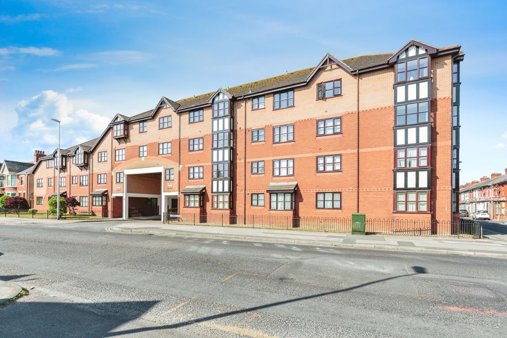 Property photo 1 of 13 Photo