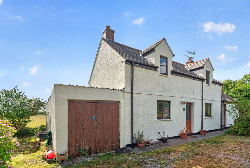 Property photo 2 of 47