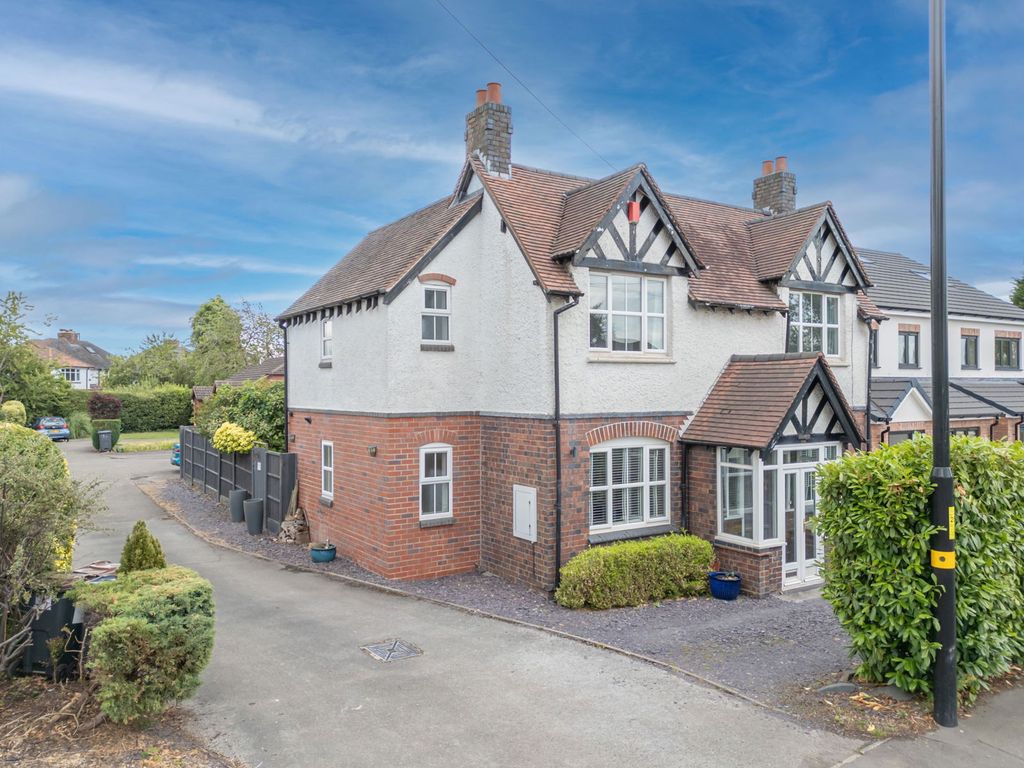 Property photo 1 of 33