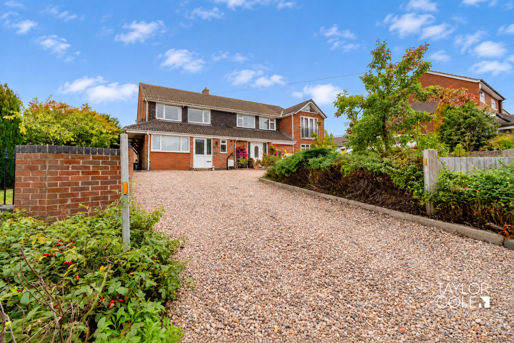 Property photo 1 of 32