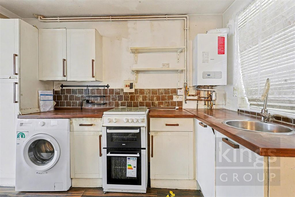 Property photo 3 of 19 Roman Wm (1).Jpg