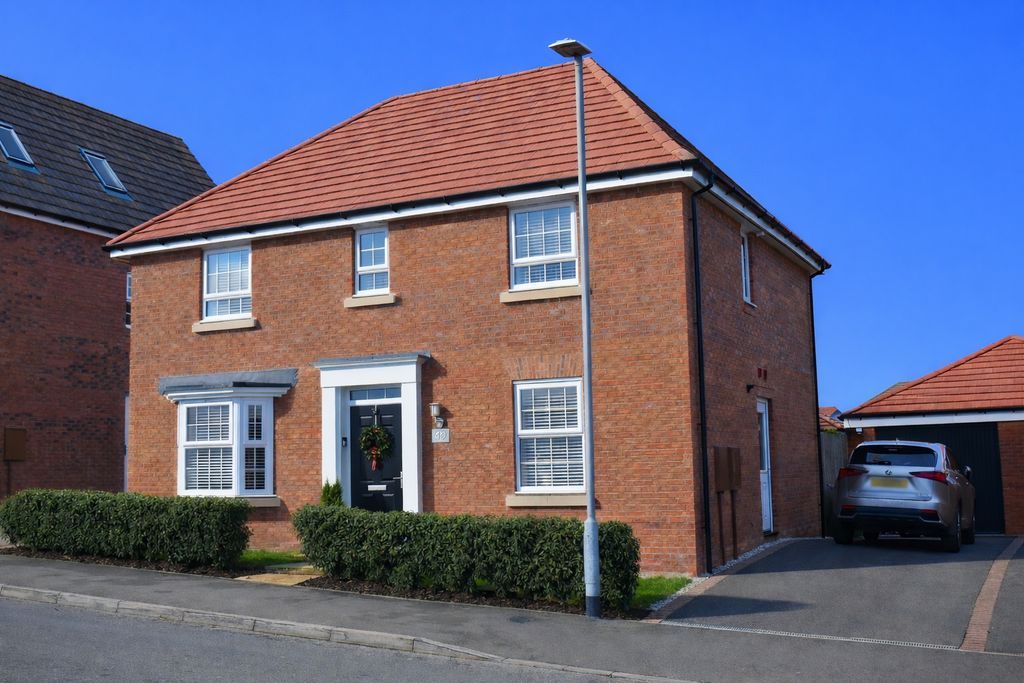 Property photo 1 of 17 Photo 19