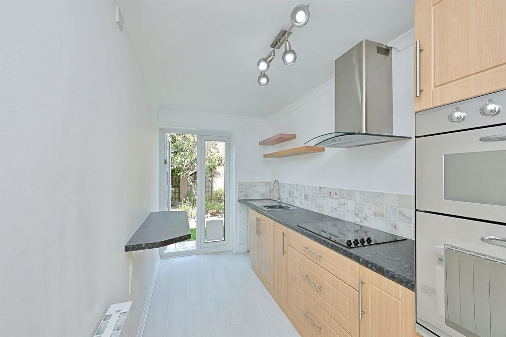 Property photo 2 of 13