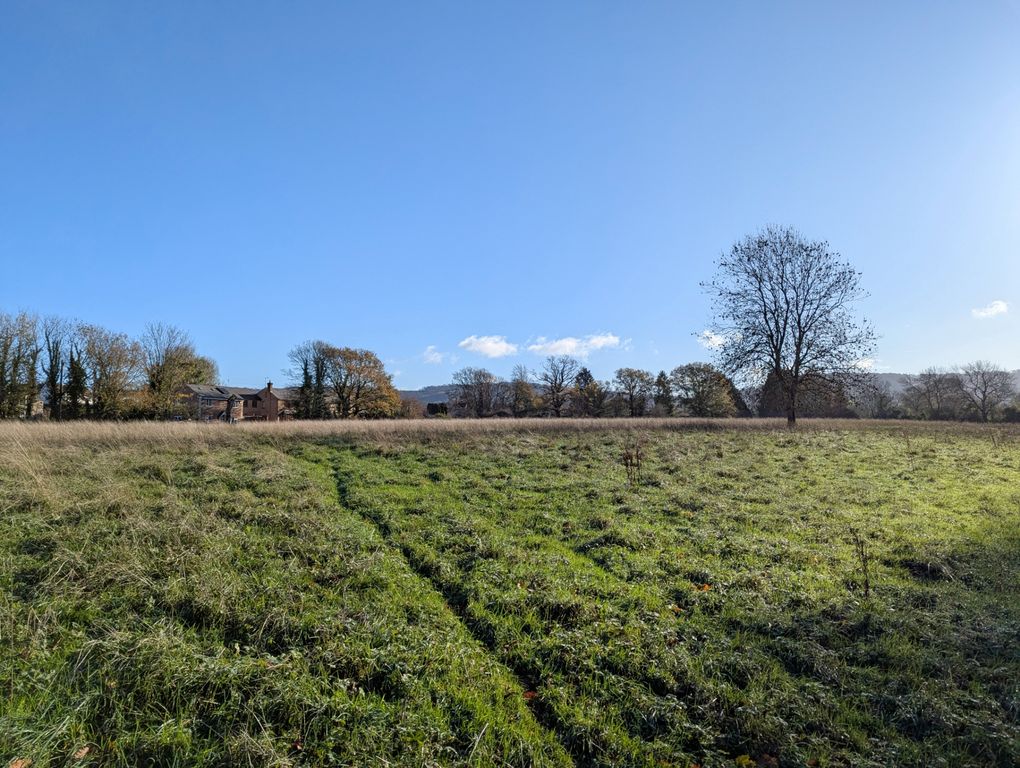 Property photo 3 of 3 Photo 4