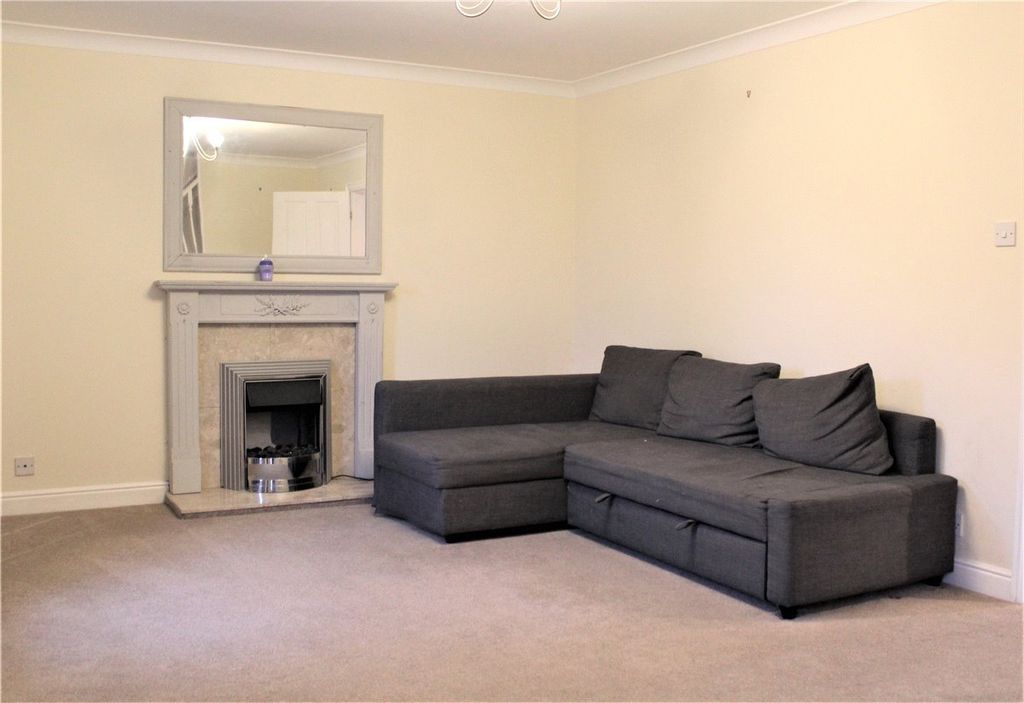 Property photo 2 of 9 Picture No. 13