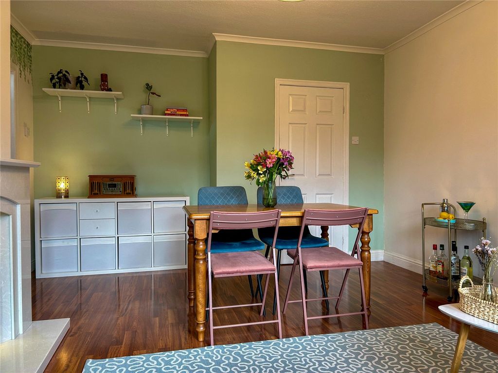 Property photo 3 of 25 Living Room