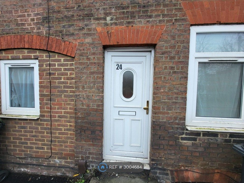 Property photo 1 of 7 Front