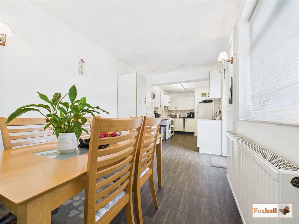 Property photo 1 of 18 Kitchen / Dining Room