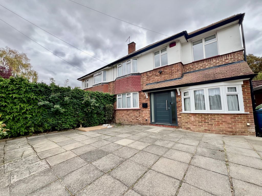 Property photo 1 of 17 Westend