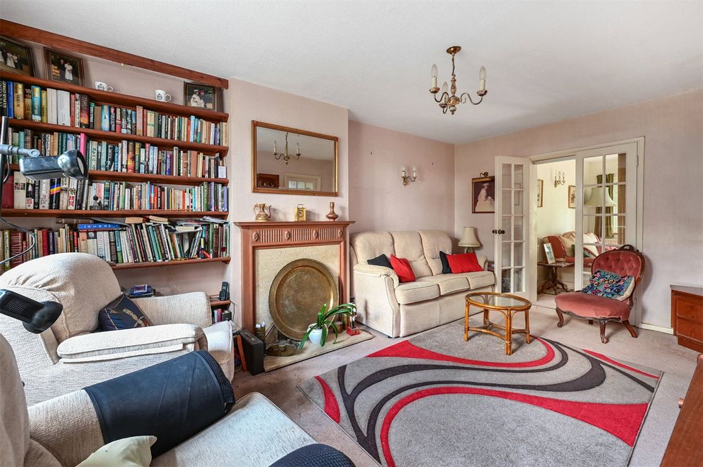 Property photo 2 of 18 Picture No. 12