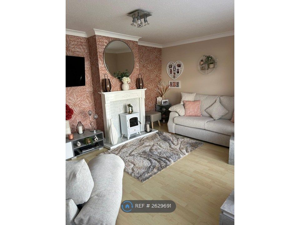 Property photo 2 of 13 Living Room