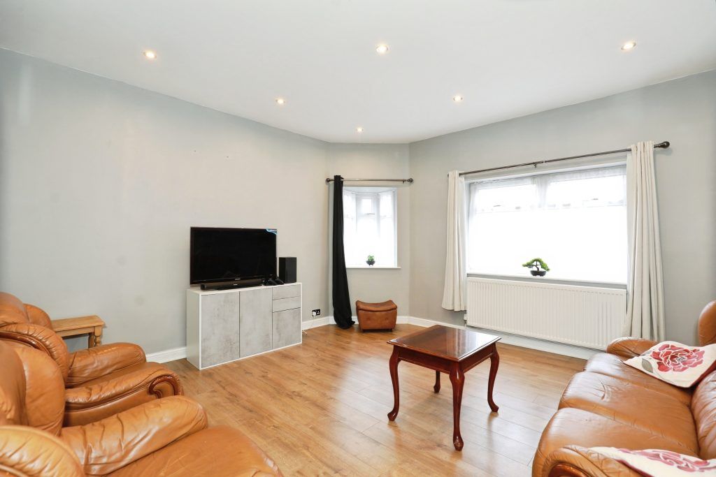 Property photo 2 of 21