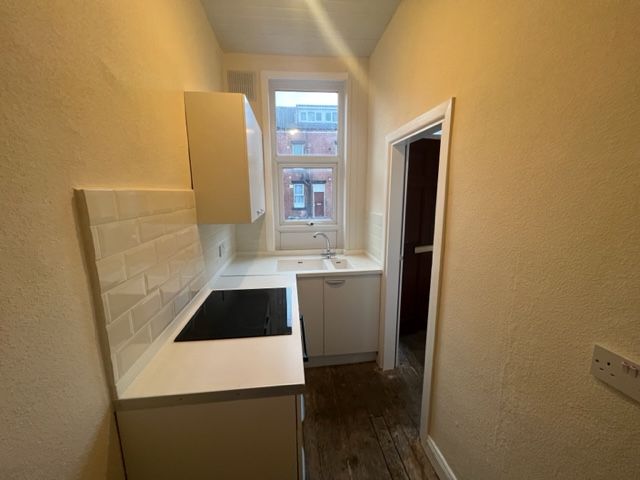 Property photo 3 of 16 Entrance Porch