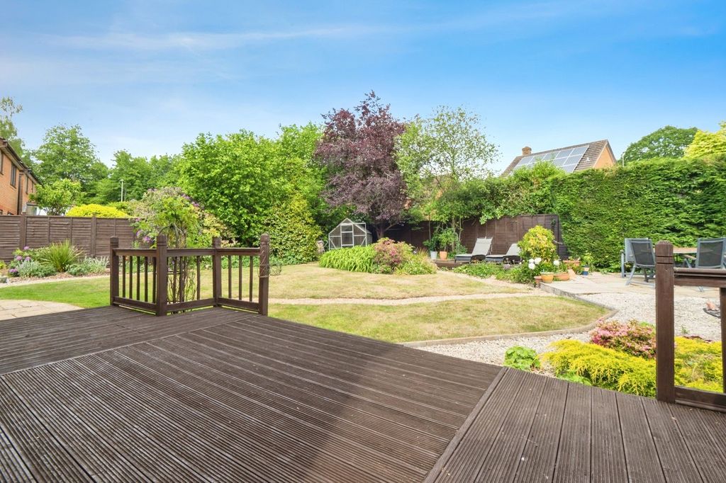 Property photo 2 of 16 Photo