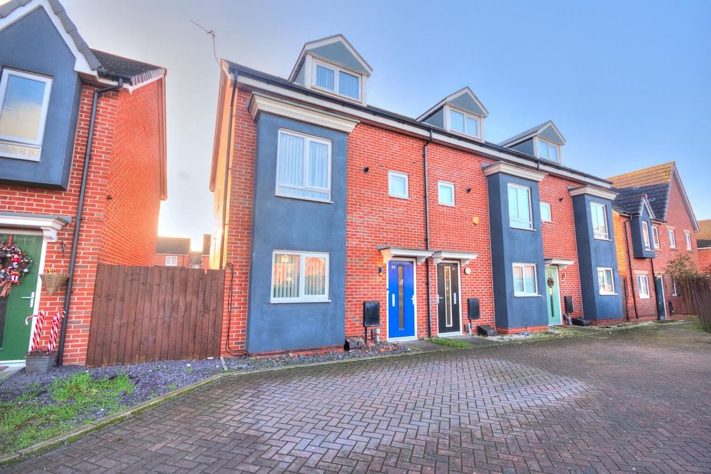 Property photo 1 of 19 3F2534E8-7F6c-48c4-98F4-4Fa3020F2360.Png