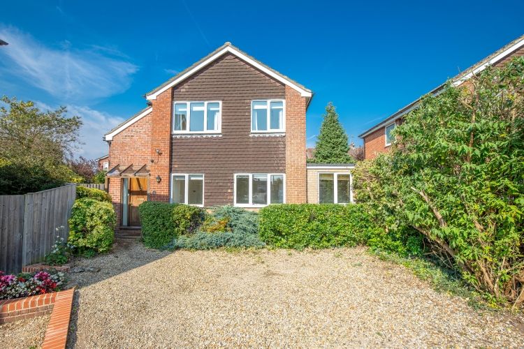 Property photo 1 of 9 264595