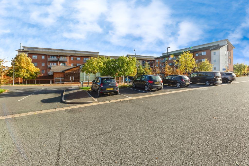 Property photo 2 of 14