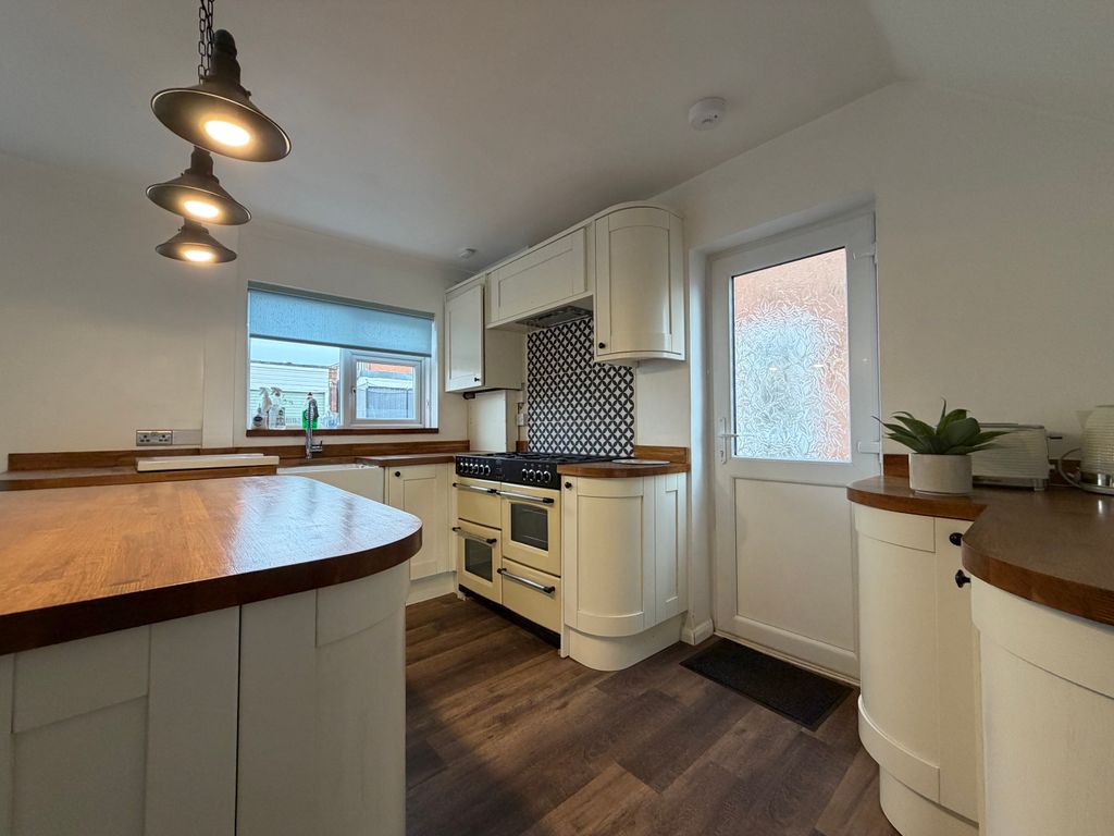 Property photo 1 of 10 Image