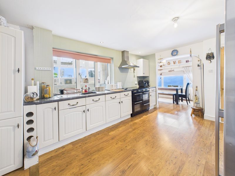 Property photo 2 of 15 Kitchen