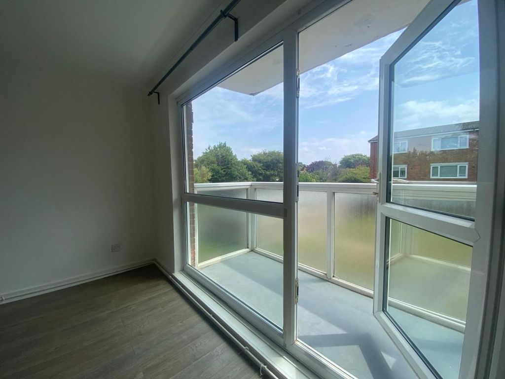 Property photo 3 of 16 2.Jpg