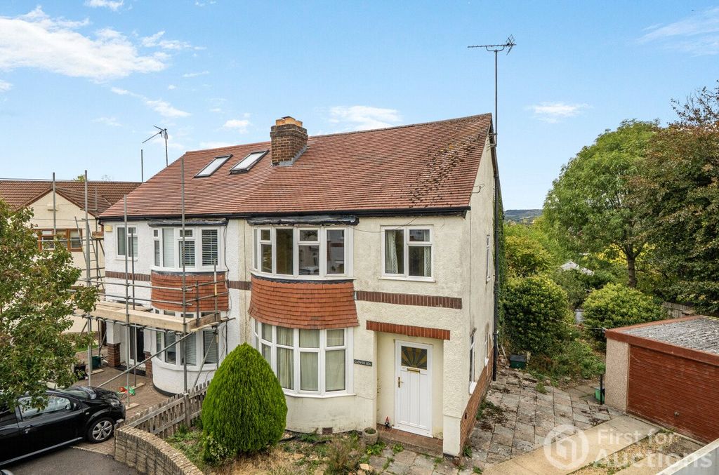 Property photo 1 of 12 1