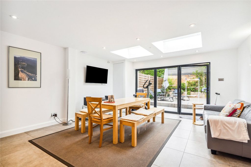 Property photo 2 of 16