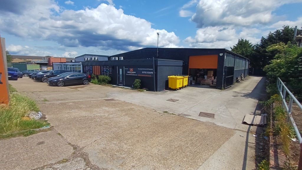 Property photo 1 of 10 Photo 13