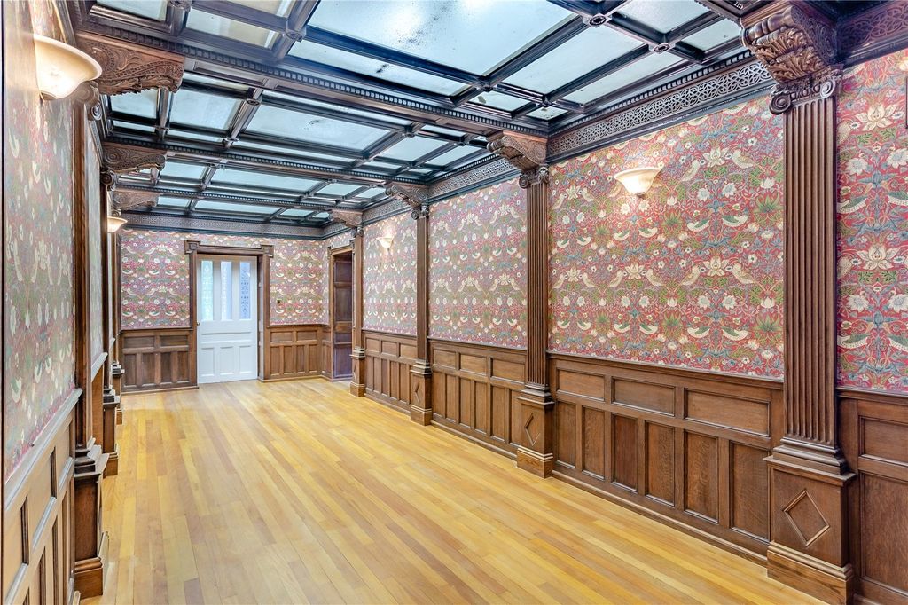 Property photo 3 of 10 Inner Hall