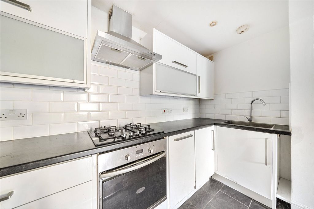 Property photo 2 of 12 Picture No. 01
