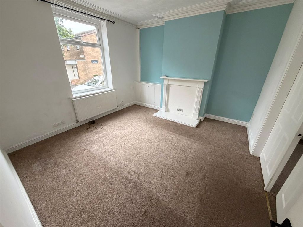 Property photo 3 of 9 Picture No. 12