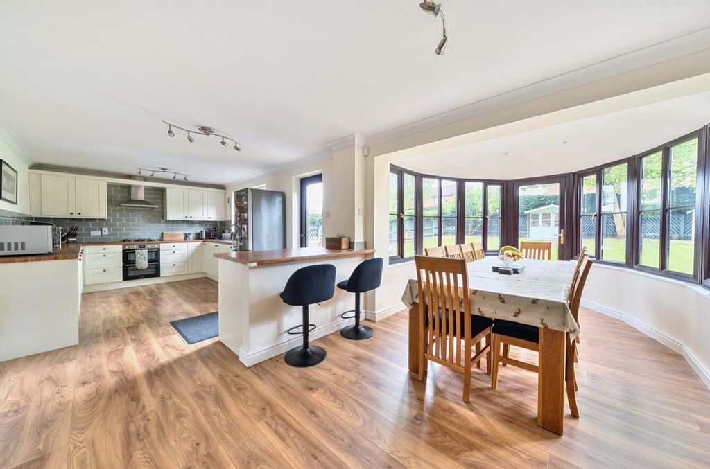 Property photo 3 of 26 1281513 (21)