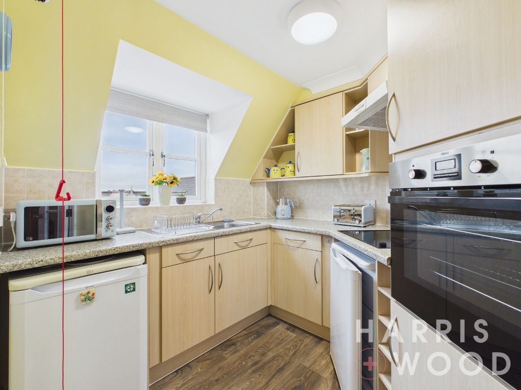 Property photo 3 of 15 5006366