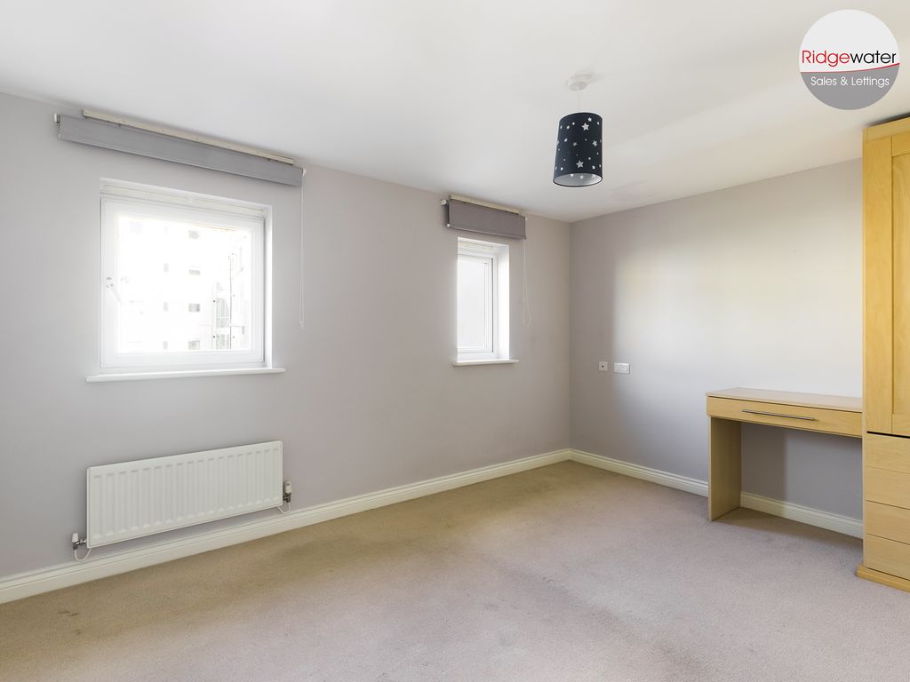 Property photo 3 of 18 Image
