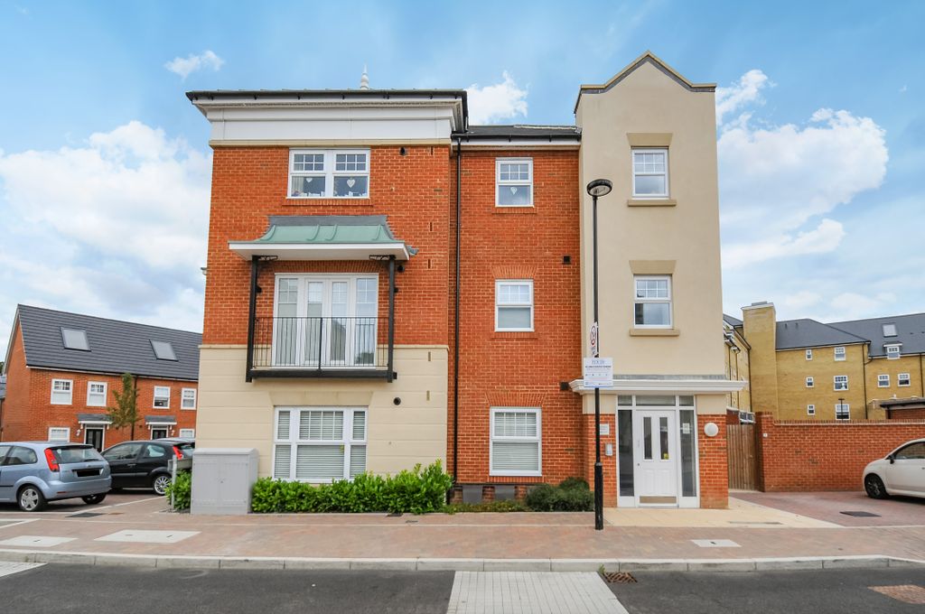 Property photo 2 of 8