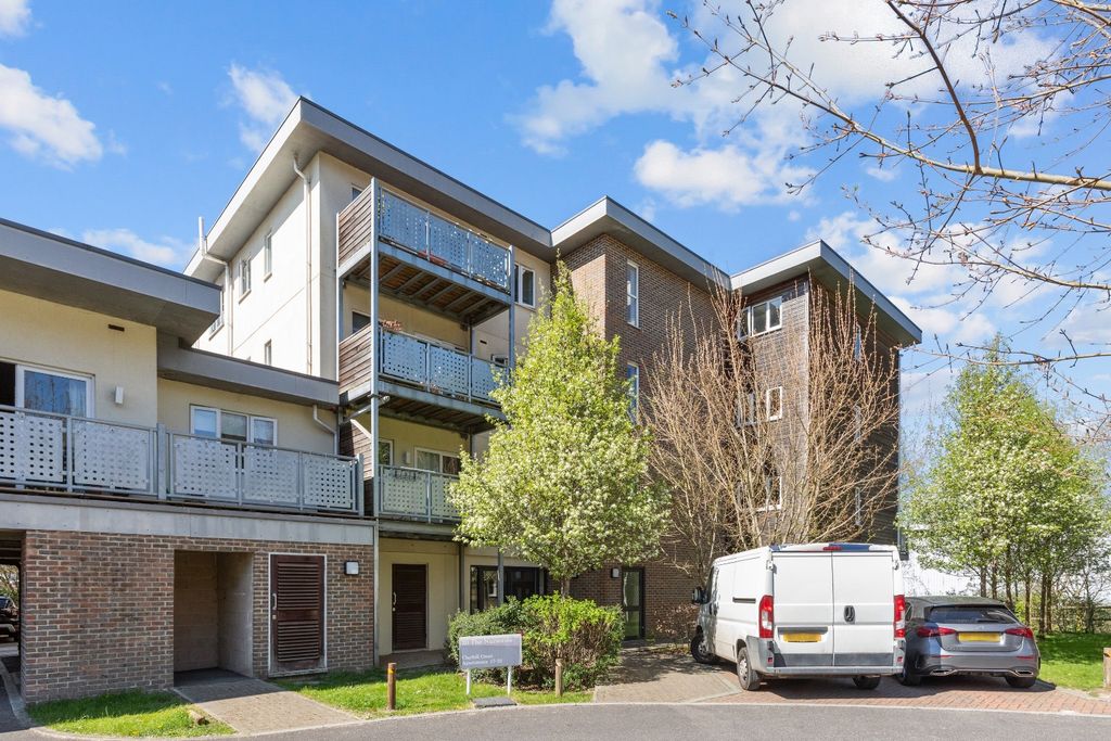 Property photo 1 of 8 4063410