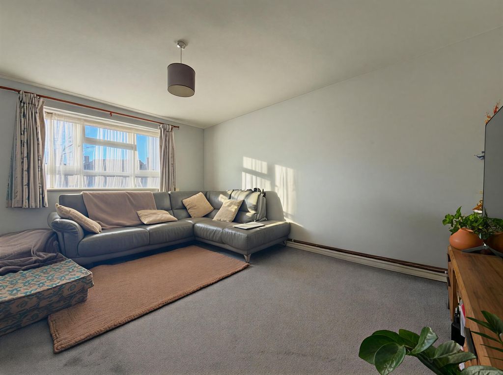 Property photo 2 of 6 Unblurimageai_Living Room Old.Png