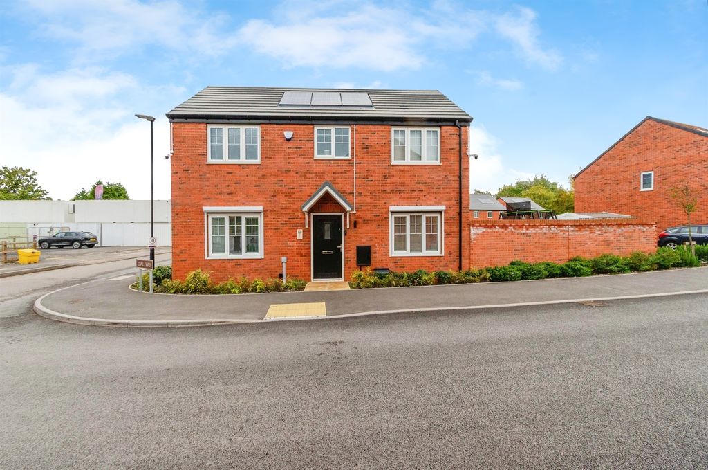 Property photo 1 of 17