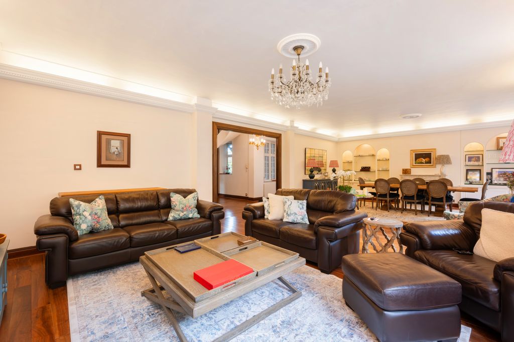 Property photo 2 of 28 Picture No. 80