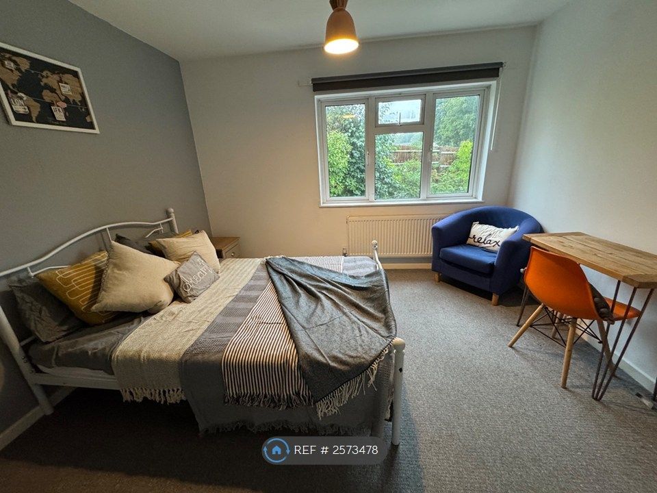 Property photo 2 of 5