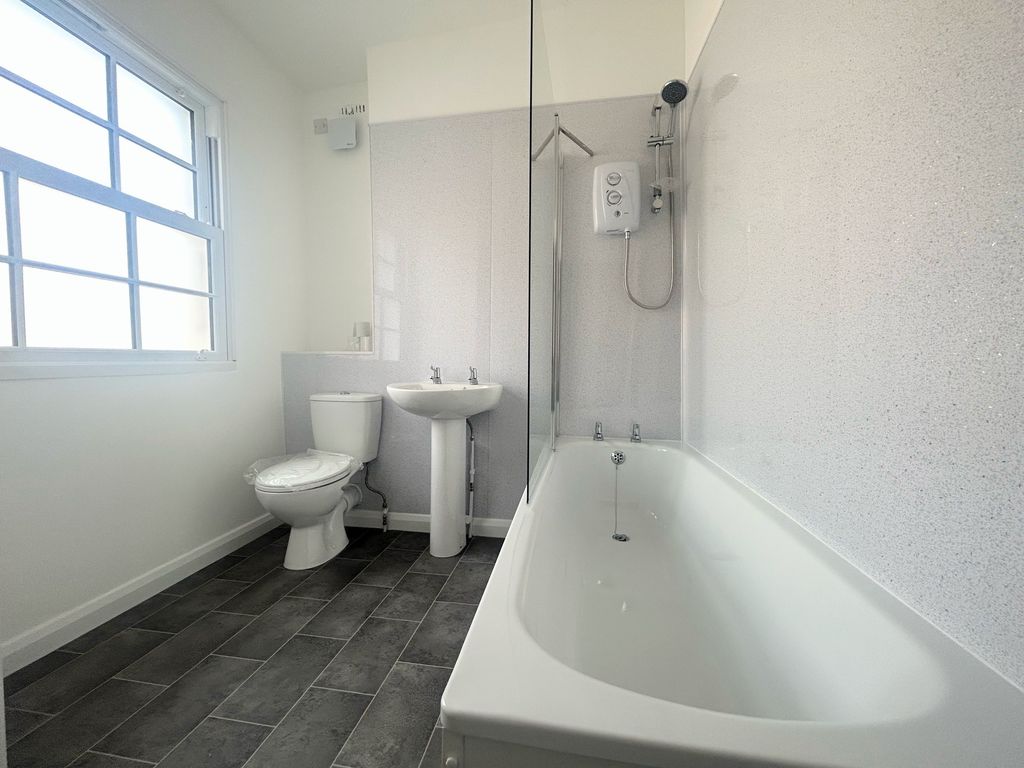 Property photo 2 of 5 Bathroom
