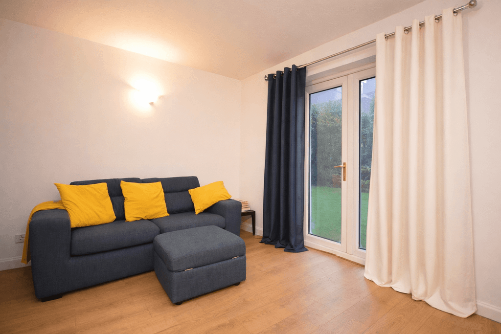 Property photo 1 of 5 One Bedroom Flat To Rent