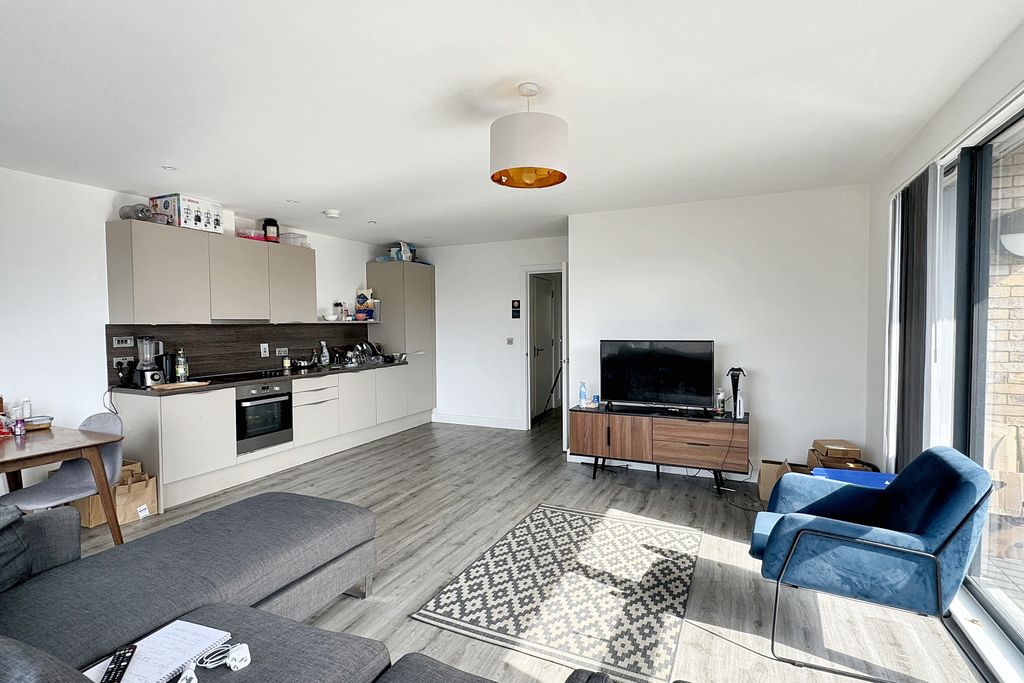 Property photo 2 of 14 Img_4067