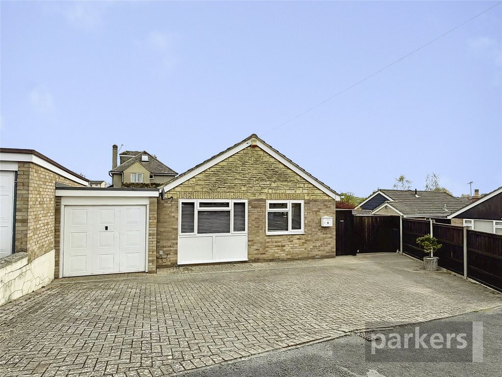 Property photo 1 of 18 Front External