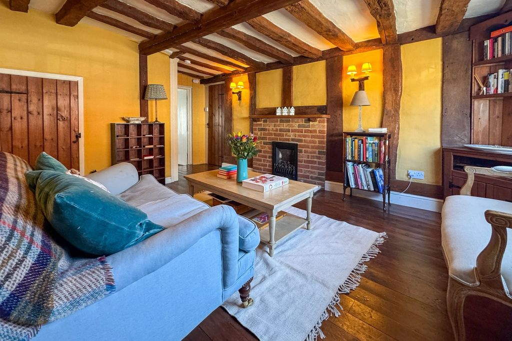 Property photo 2 of 12
