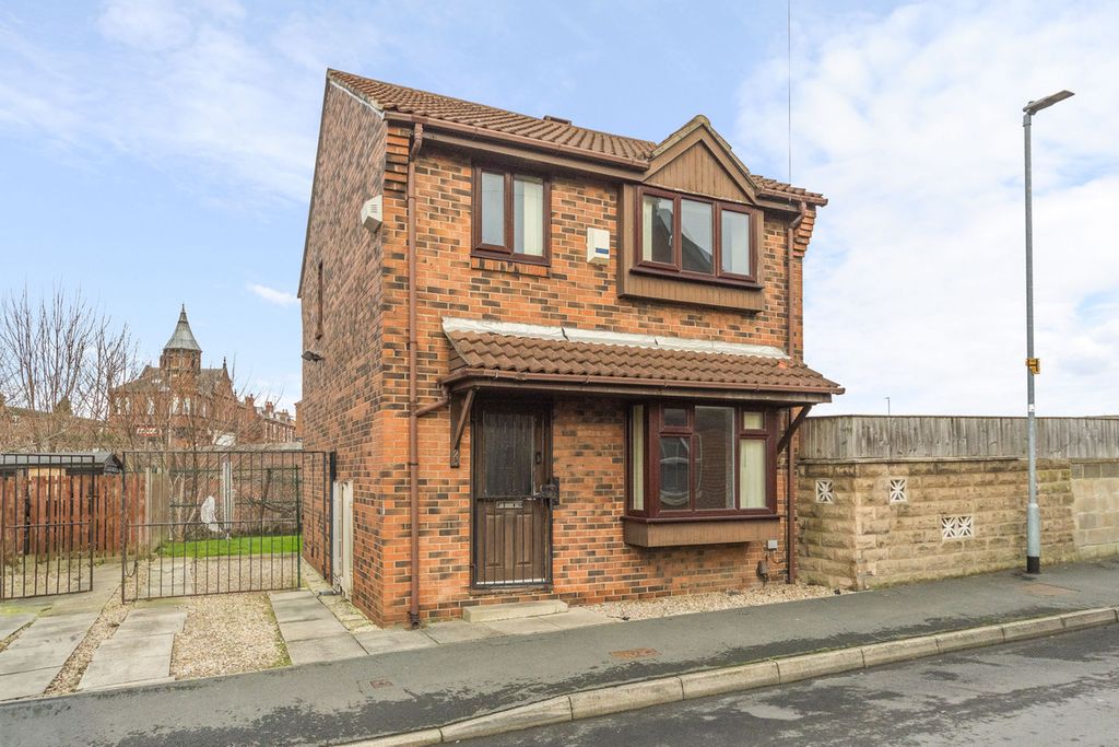 Property photo 1 of 13