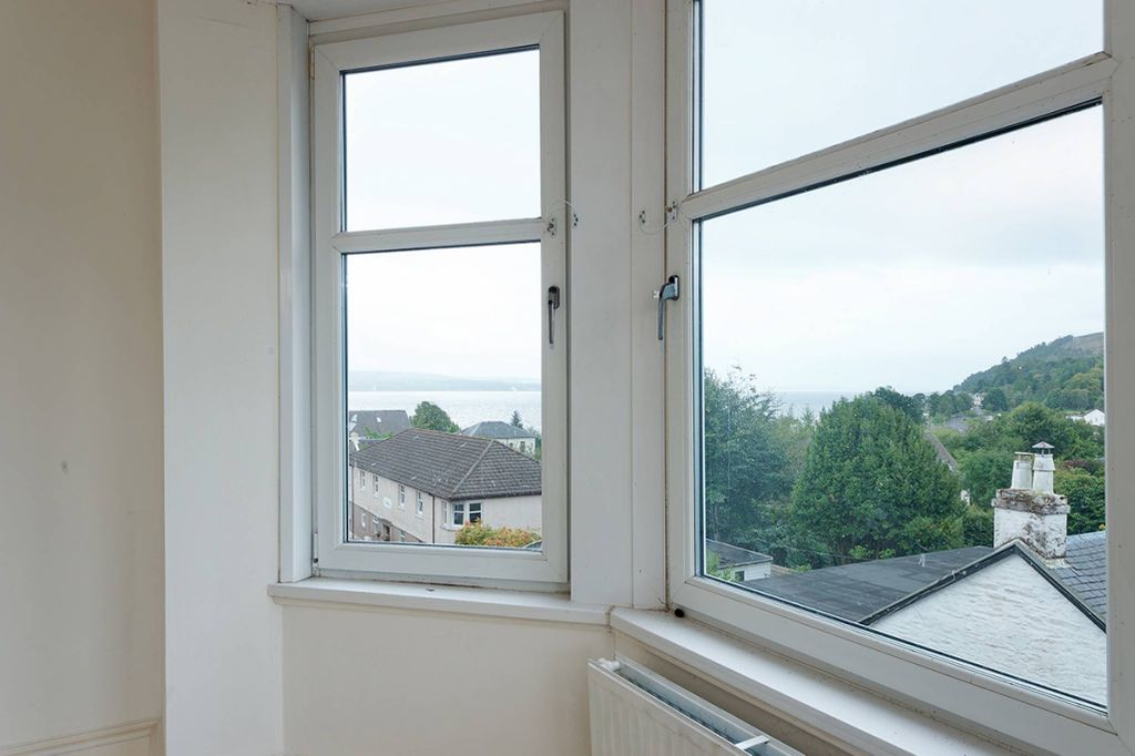 Property photo 3 of 24