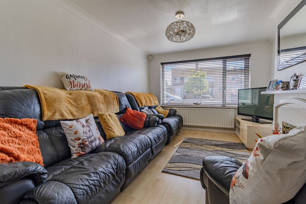 Property photo 3 of 17