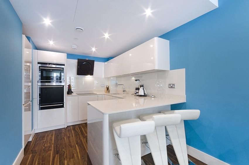 Property photo 2 of 10 Kitchen